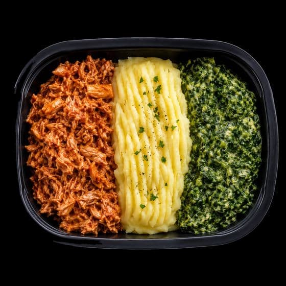 Pulled chicken with mash and spinach
